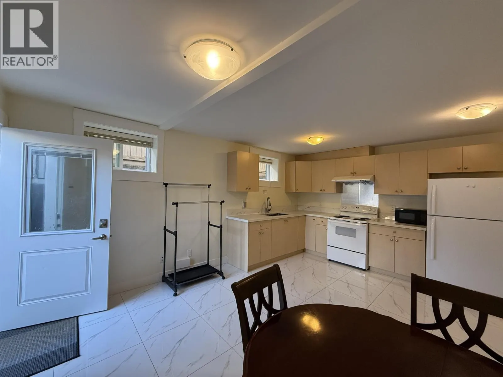 2 Bed Suite 4XXX HUXLEY AVENUE
