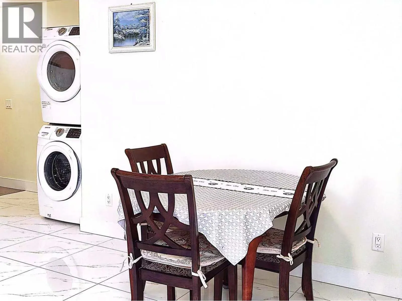 2 Bed Suite 4XXX HUXLEY AVENUE