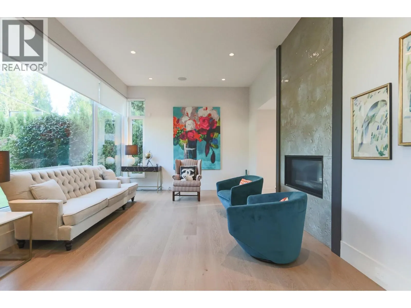 4341 CAROLYN DRIVE