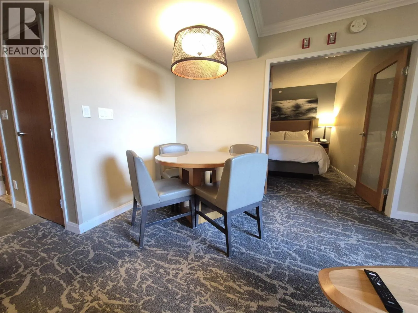 376 4090 WHISTLER WAY
