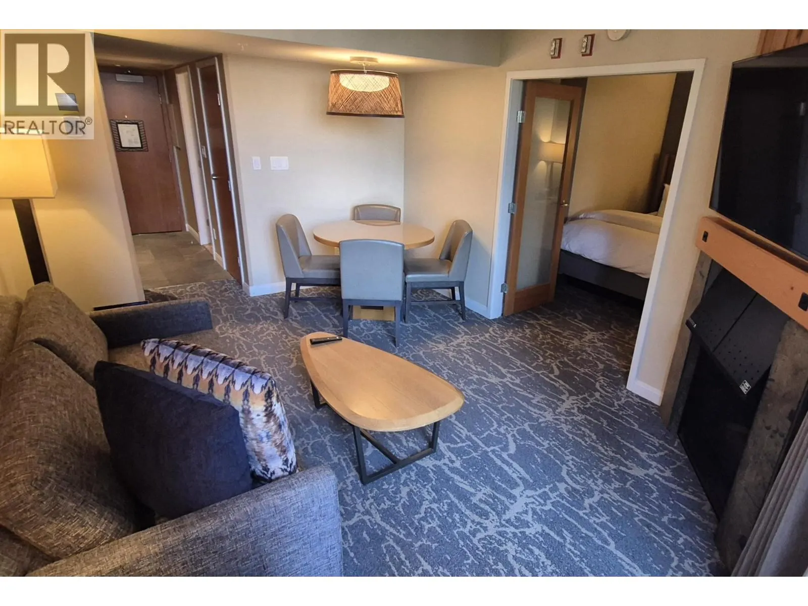 376 4090 WHISTLER WAY