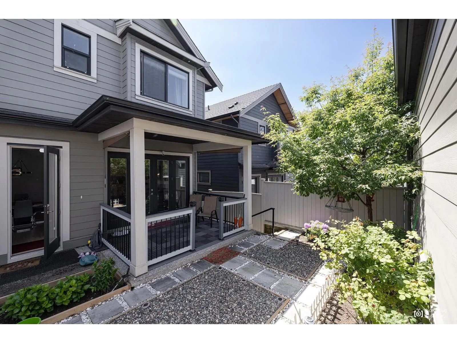 Basement 16475 21A AVENUE