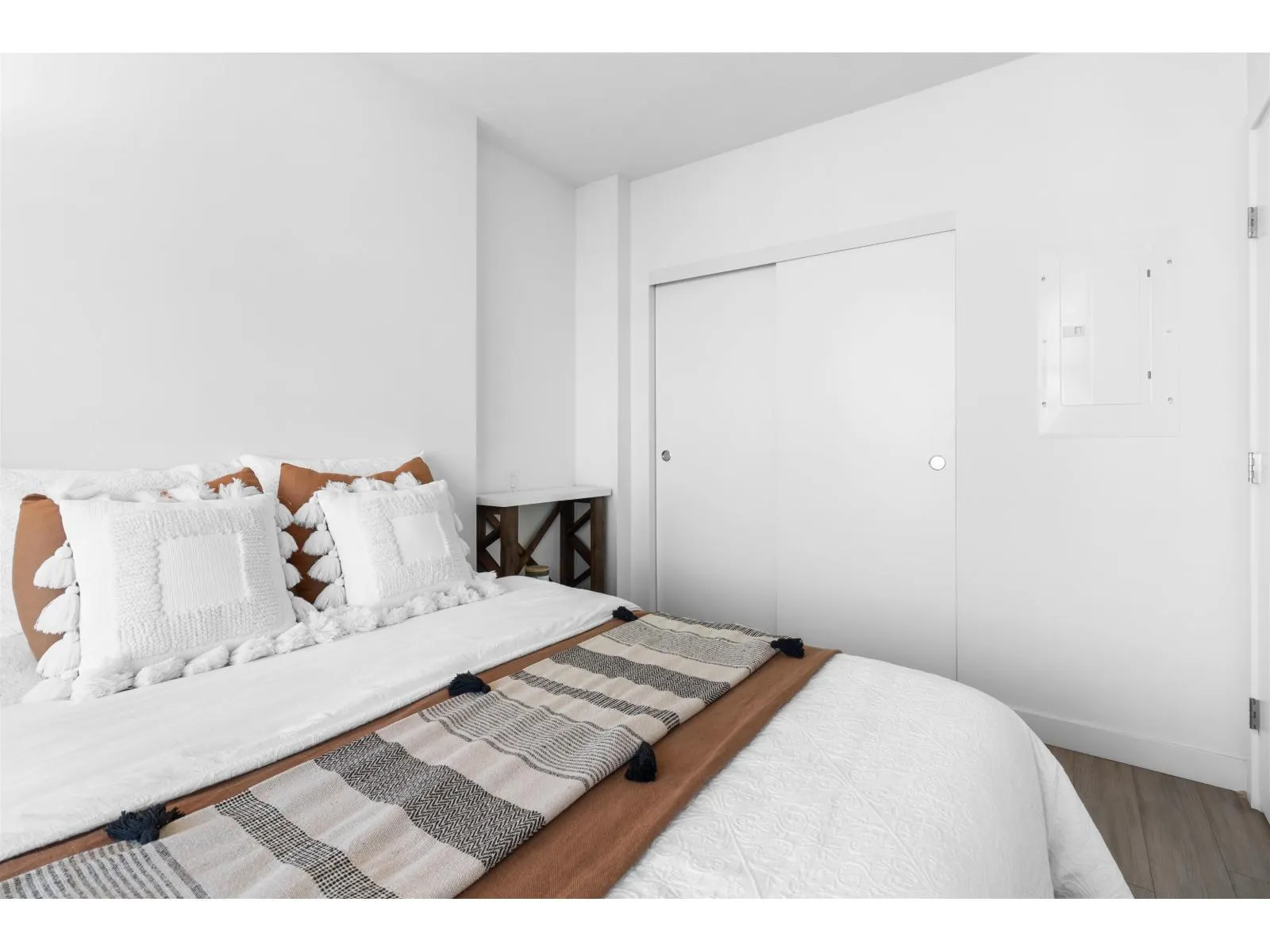 2308 13615 FRASER HIGHWAY