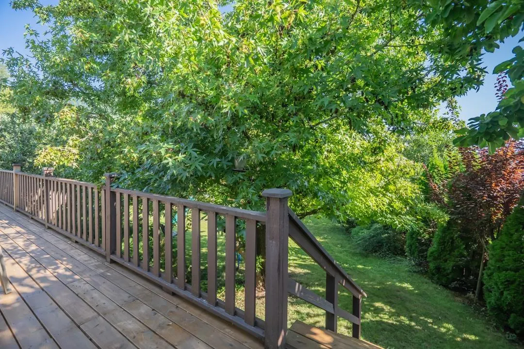 2242 FOOTHILLS COURT