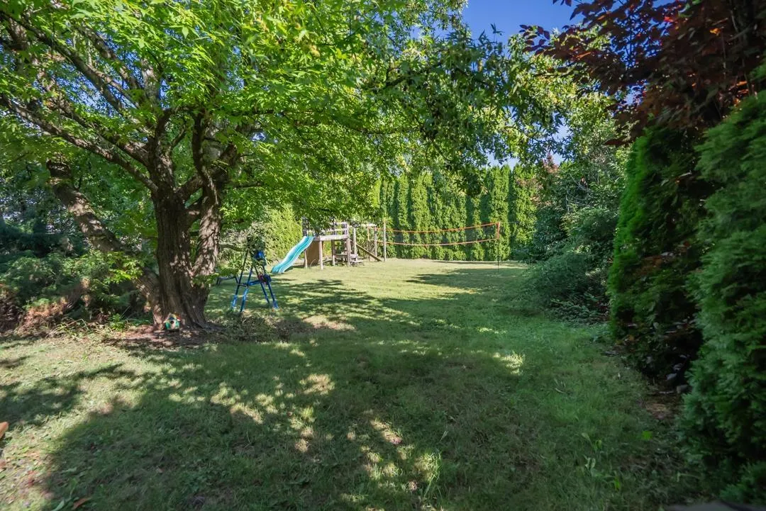 2242 FOOTHILLS COURT