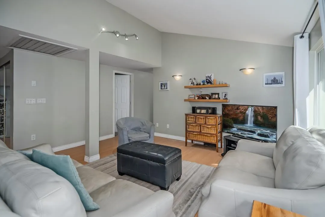 2242 FOOTHILLS COURT