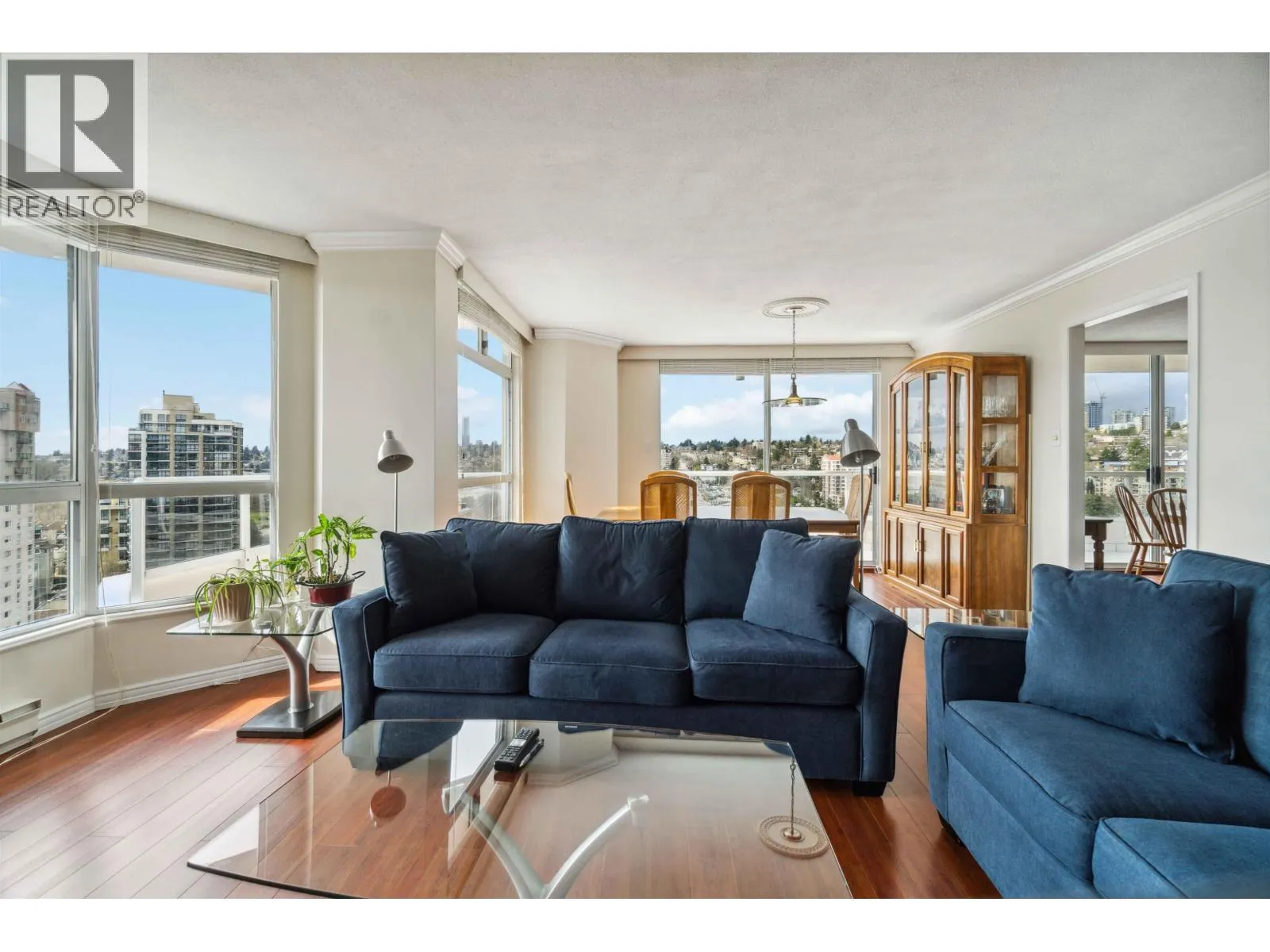 1903 1245 QUAYSIDE DRIVE