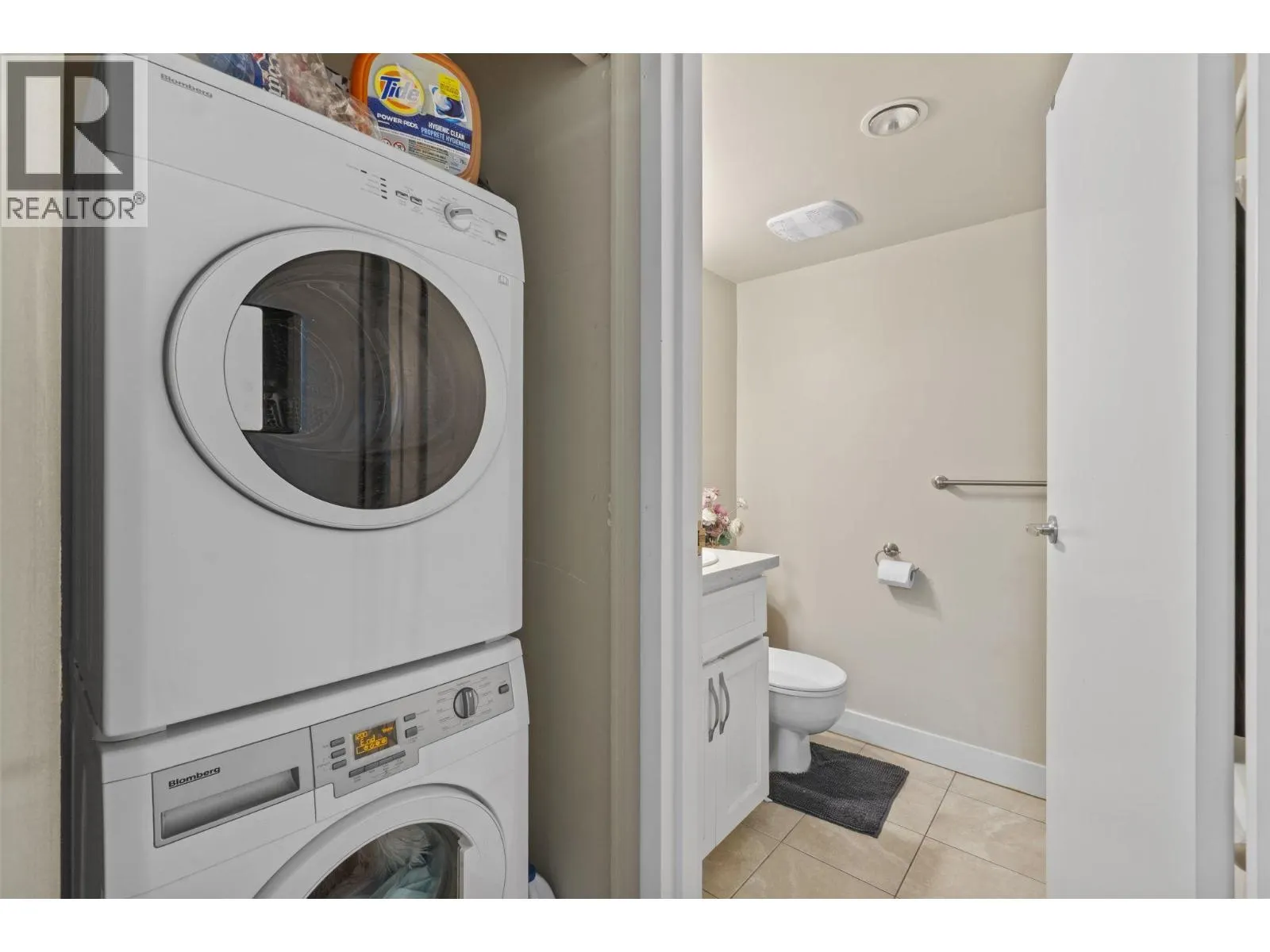 401 9521 CARDSTON COURT
