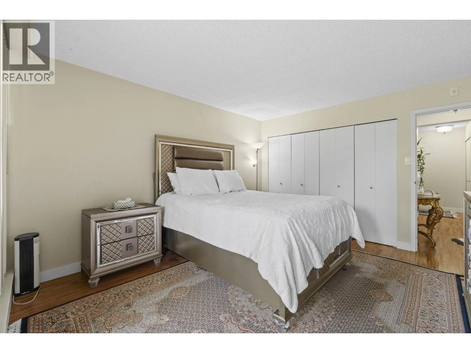401 9521 CARDSTON COURT