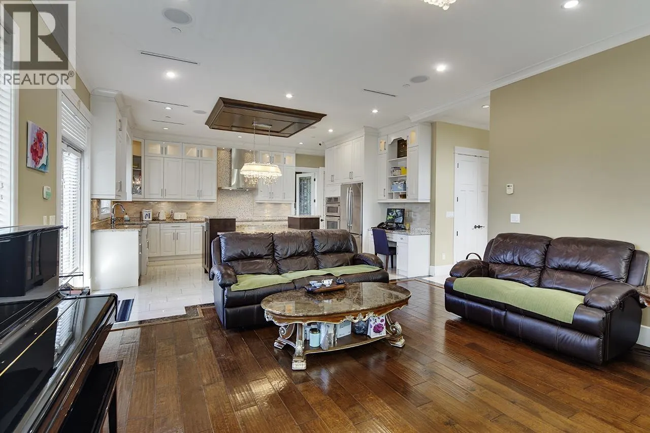 2168 W 16TH AVENUE