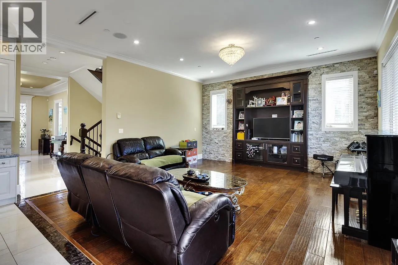2168 W 16TH AVENUE