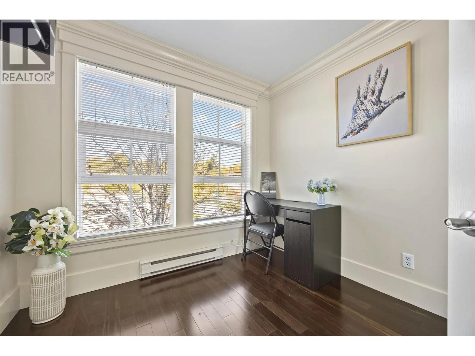 312 5723 COLLINGWOOD STREET