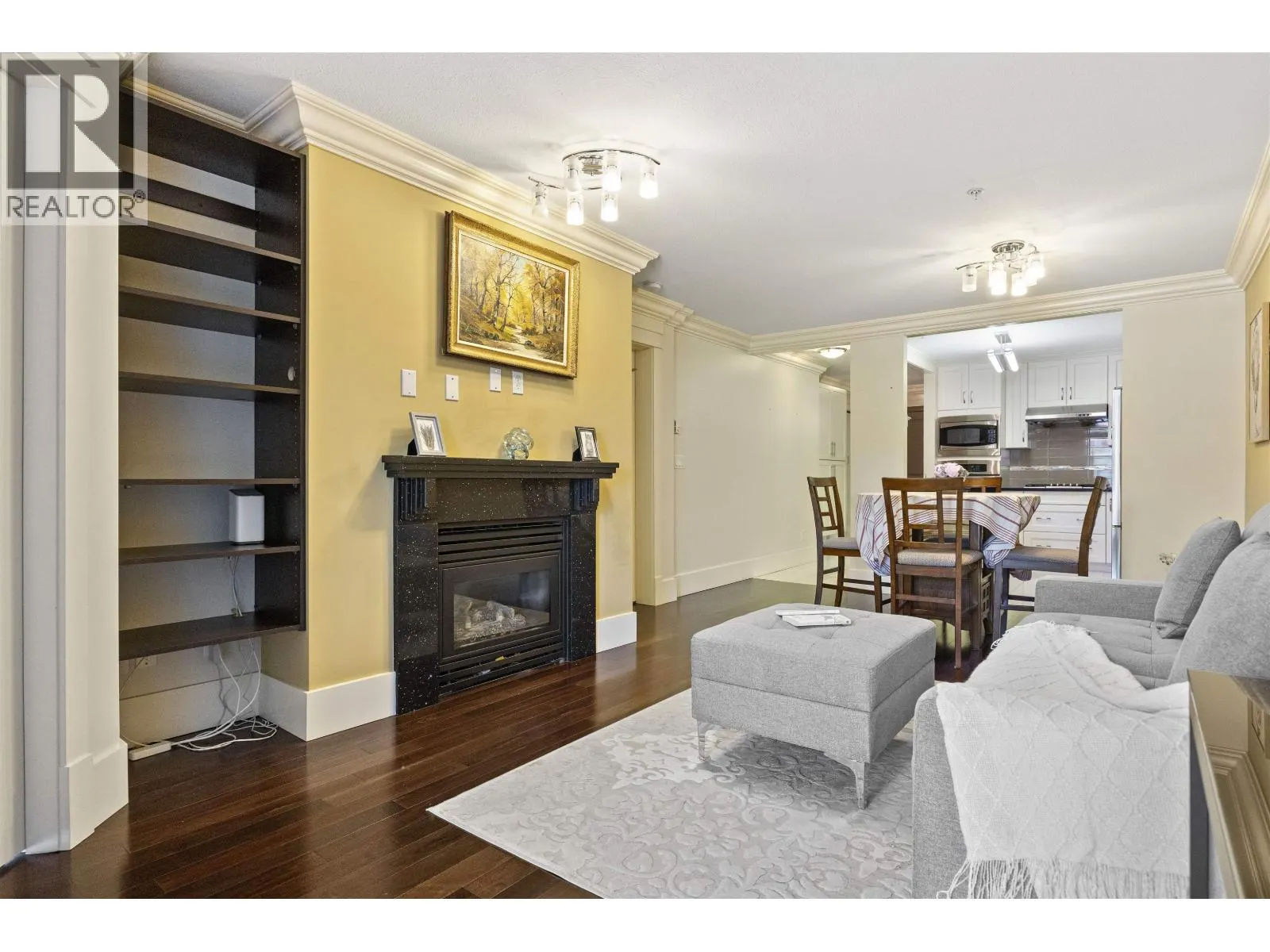 312 5723 COLLINGWOOD STREET