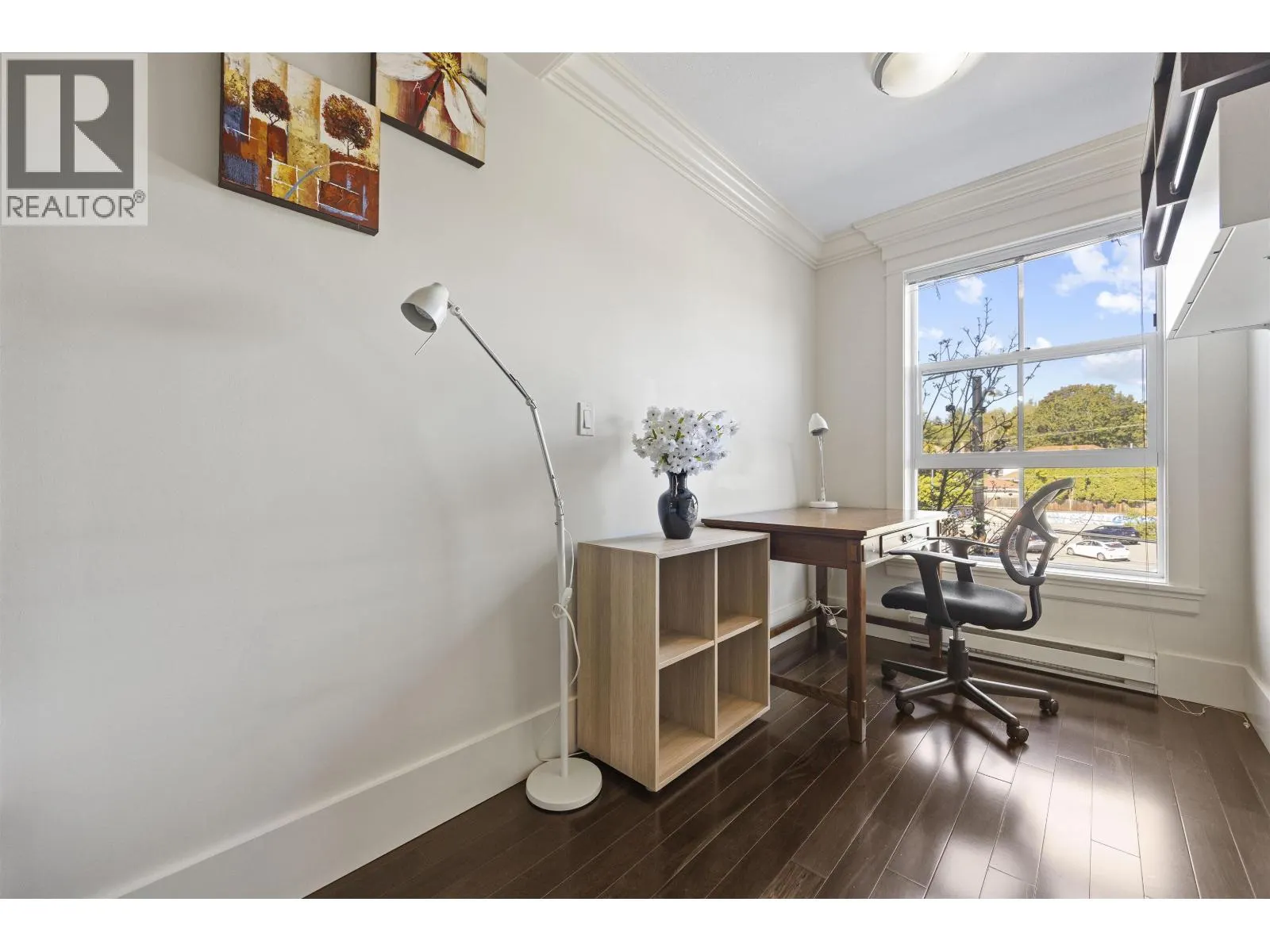 312 5723 COLLINGWOOD STREET