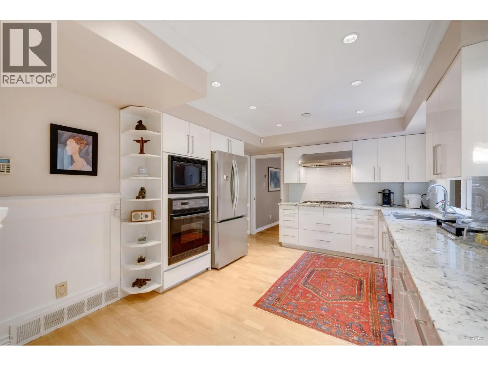 485 SOUTHBOROUGH DRIVE