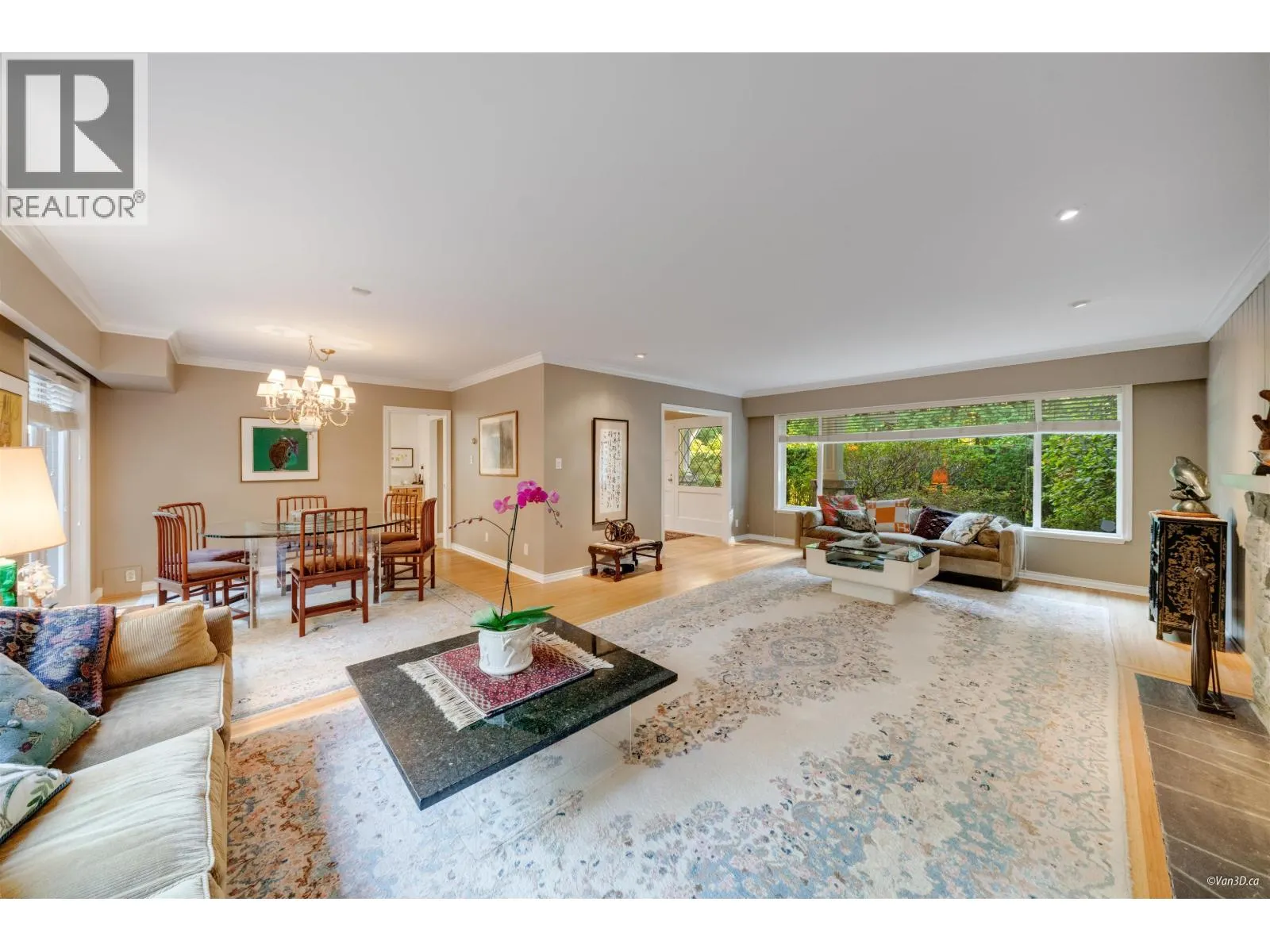 485 SOUTHBOROUGH DRIVE