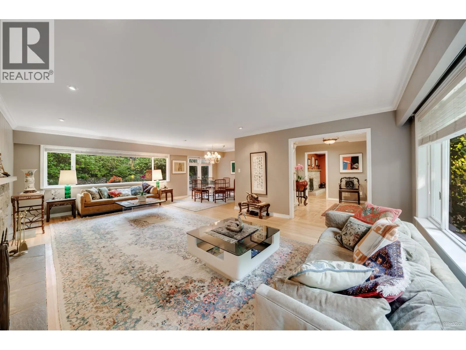 485 SOUTHBOROUGH DRIVE