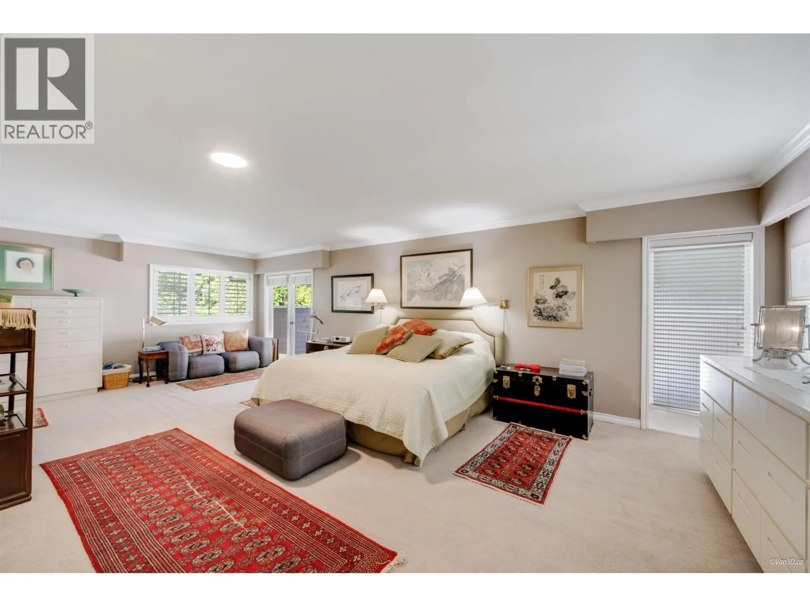 485 SOUTHBOROUGH DRIVE
