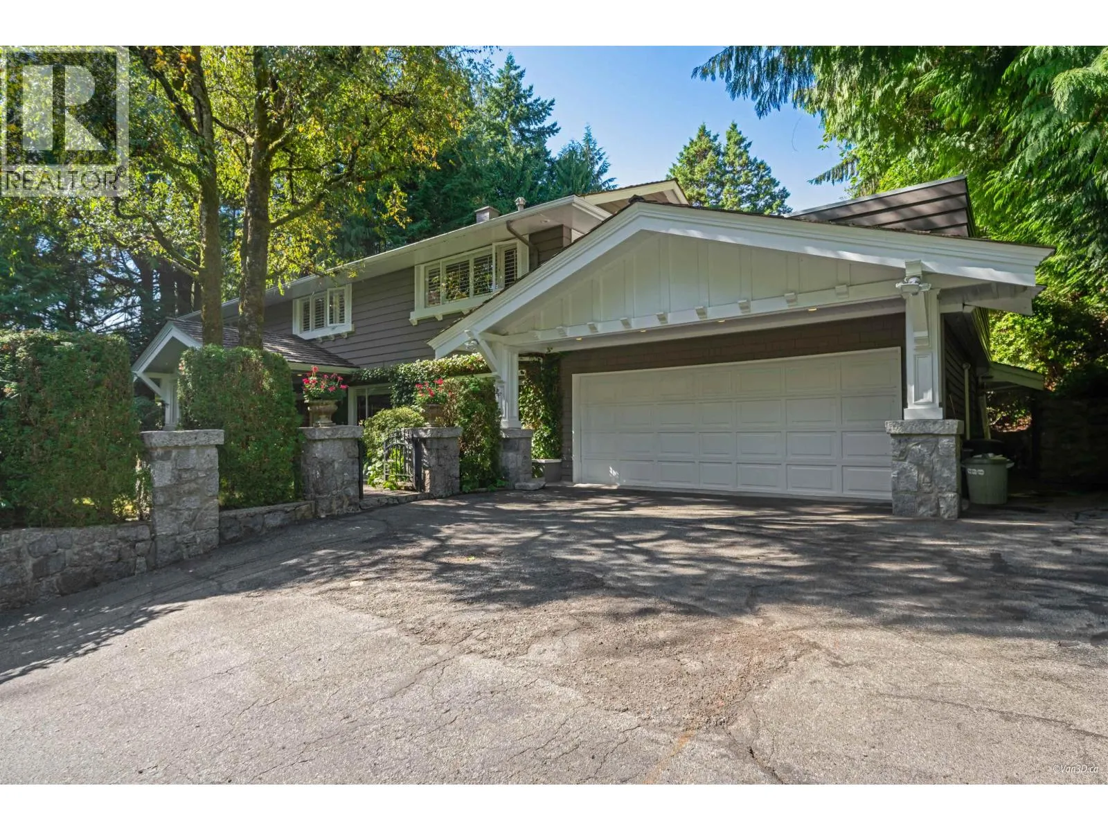 485 SOUTHBOROUGH DRIVE