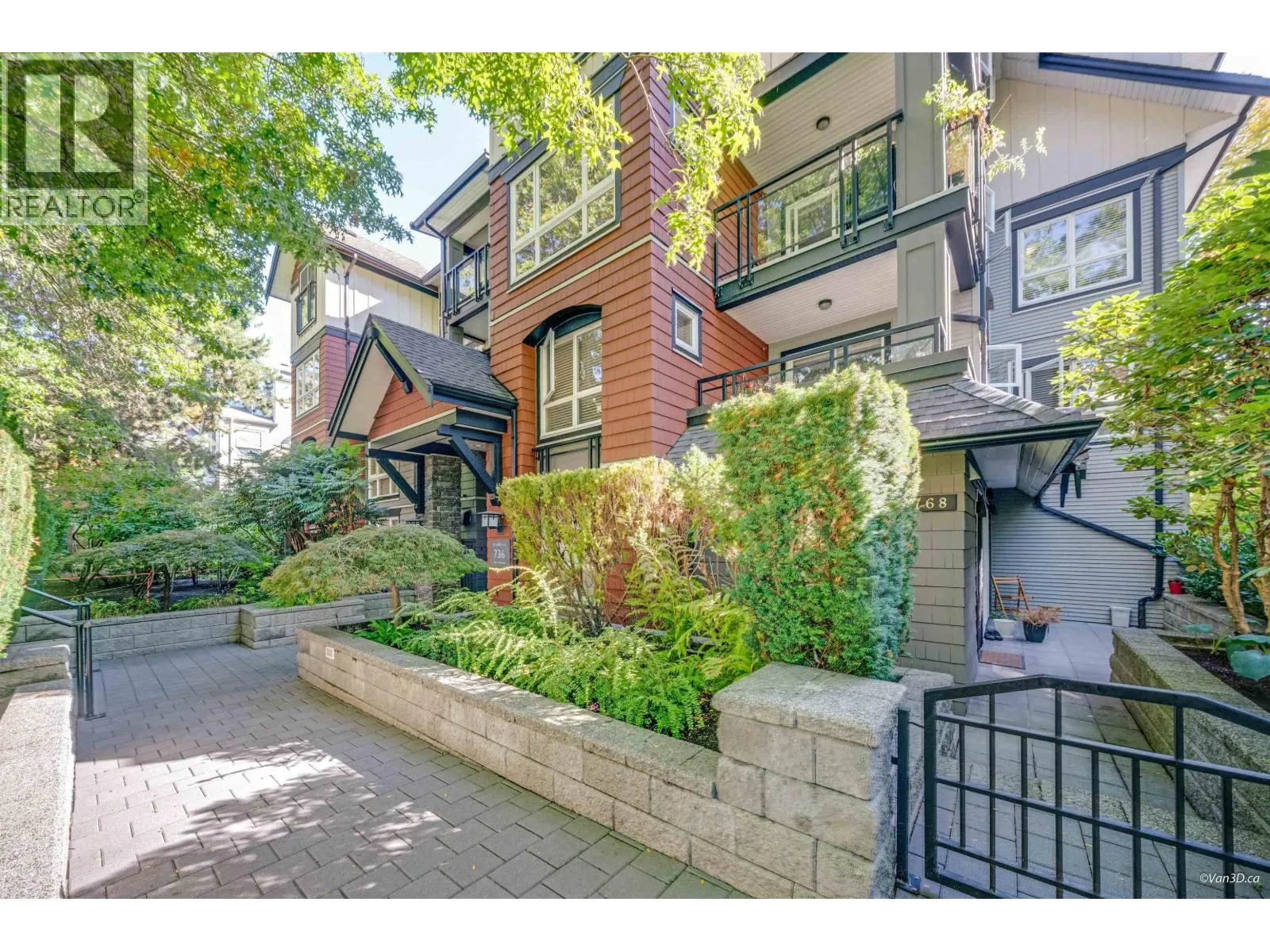 201 736 W 14TH AVENUE