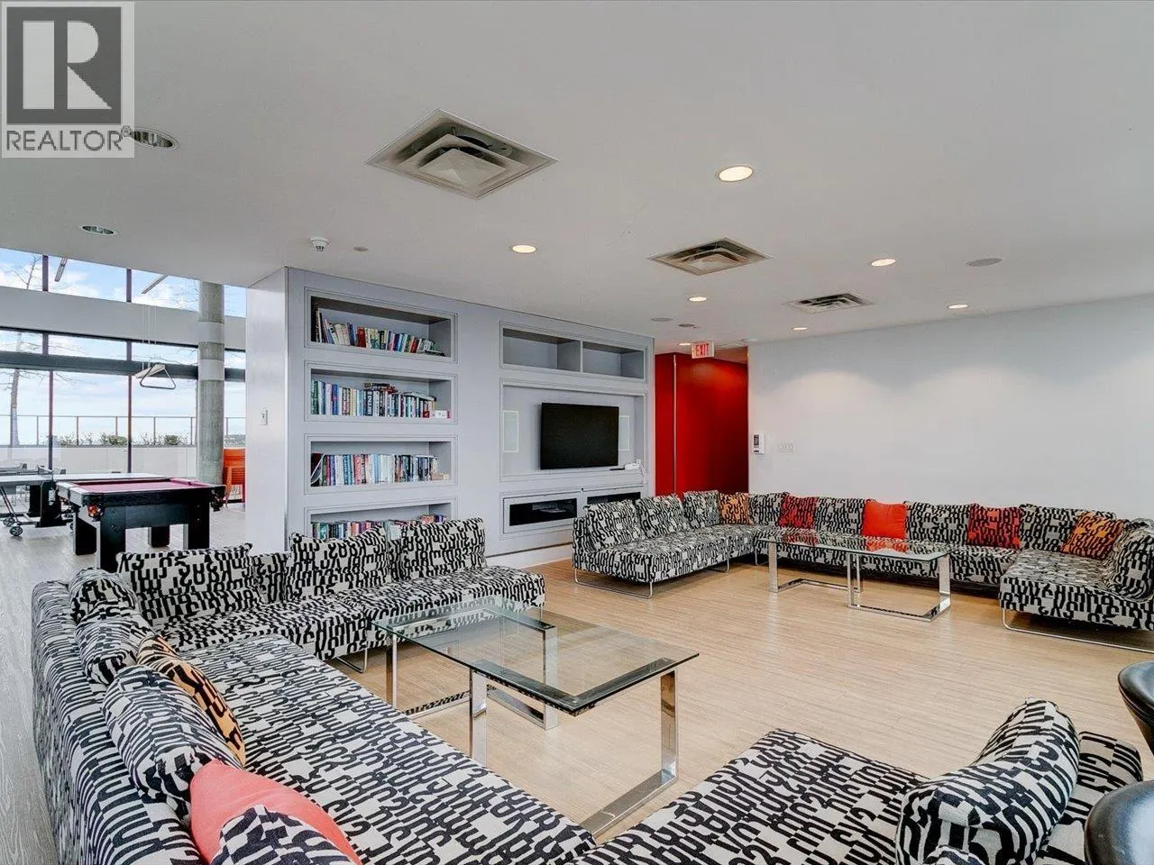 3307 128 W CORDOVA STREET