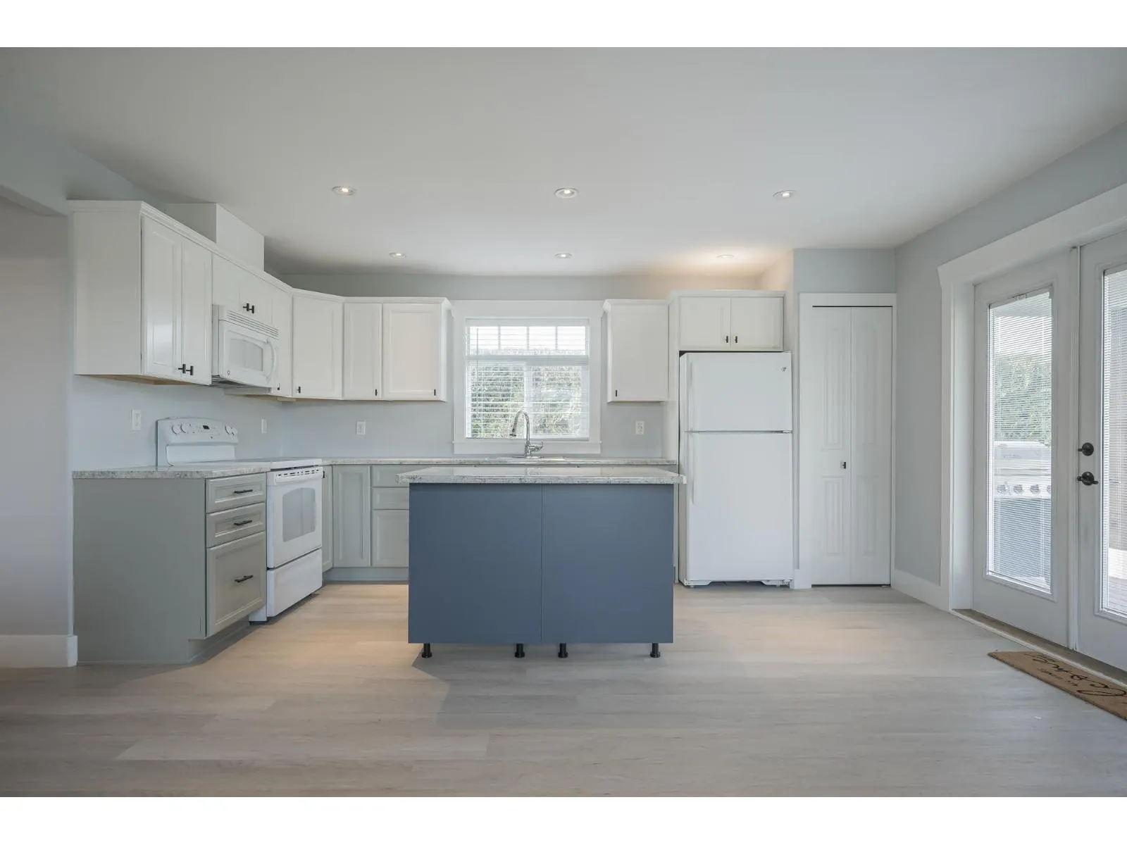 42919 SOUTH SUMAS ROAD|Greendale