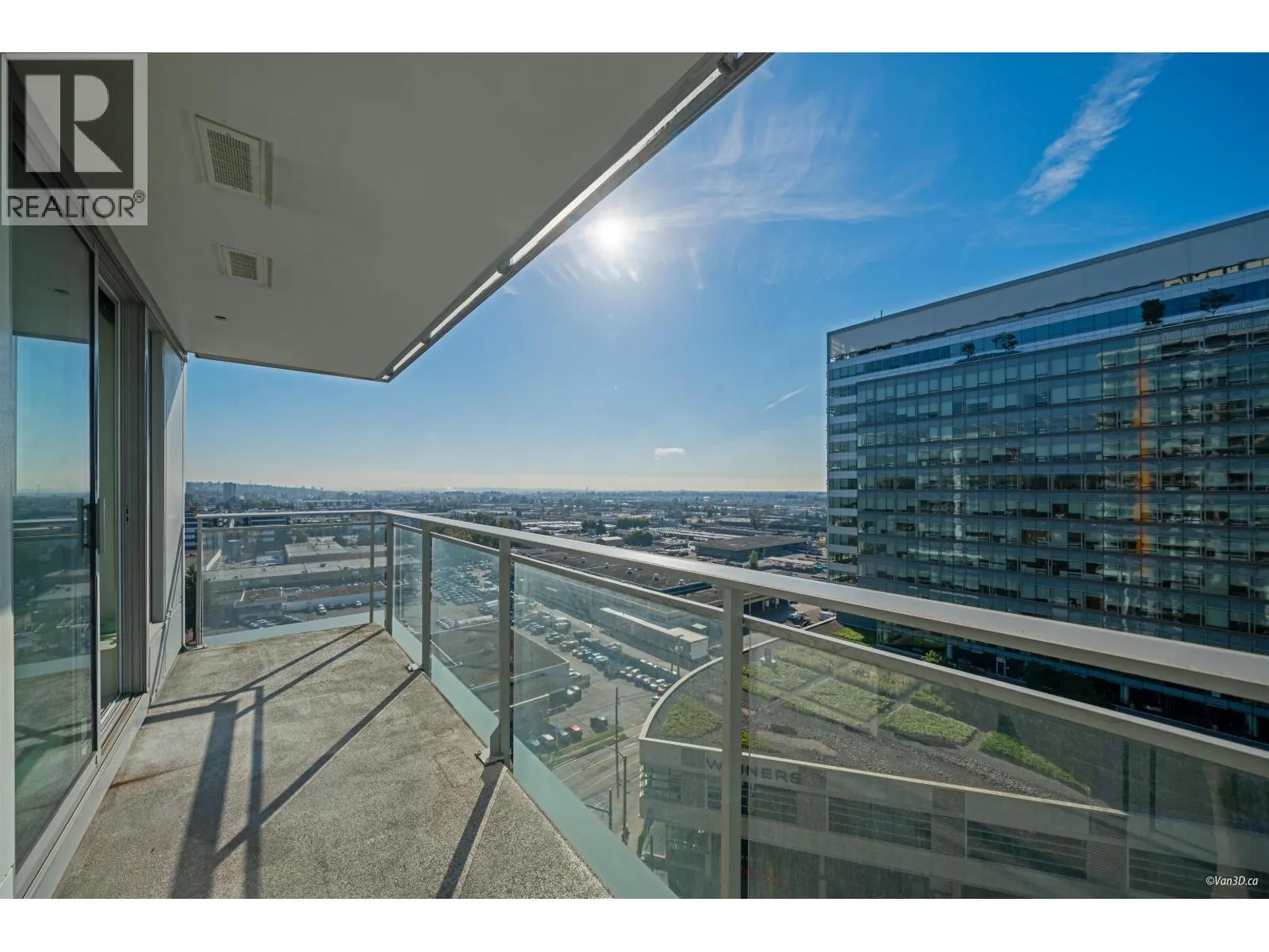 1902 455 SW MARINE DRIVE