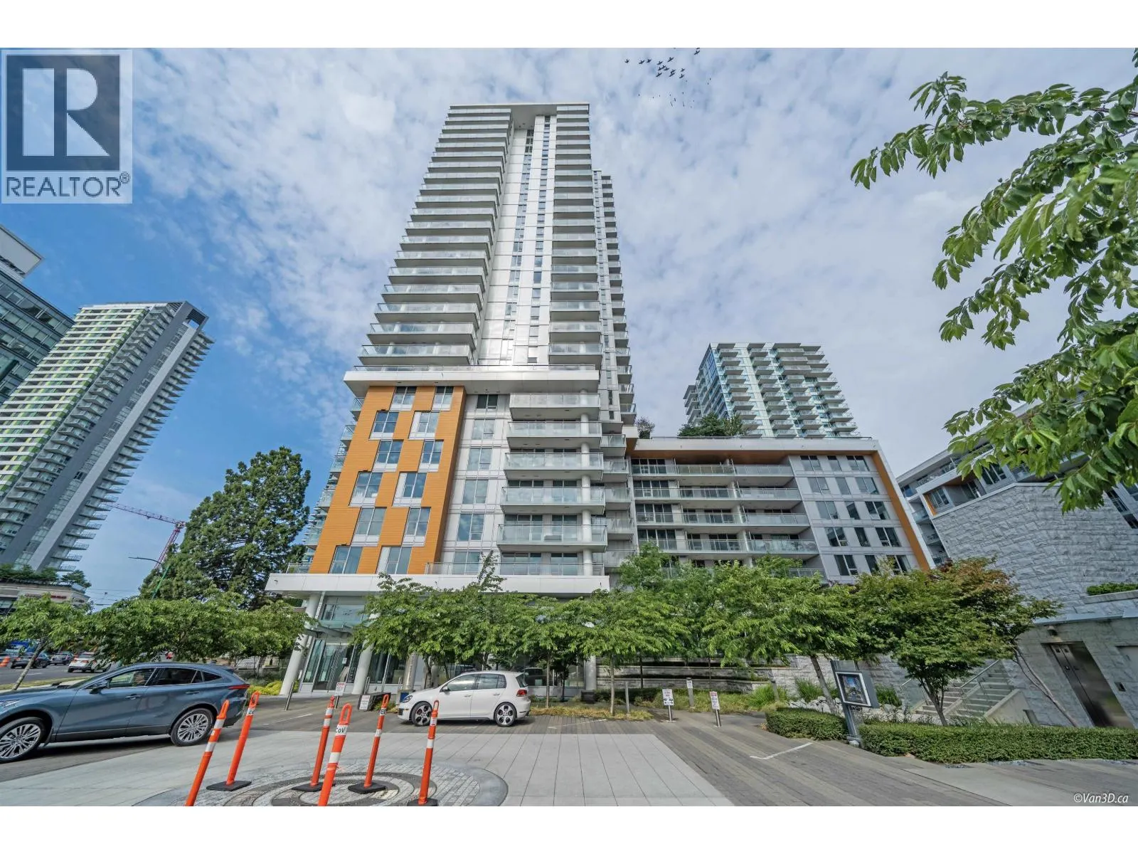 1902 455 SW MARINE DRIVE