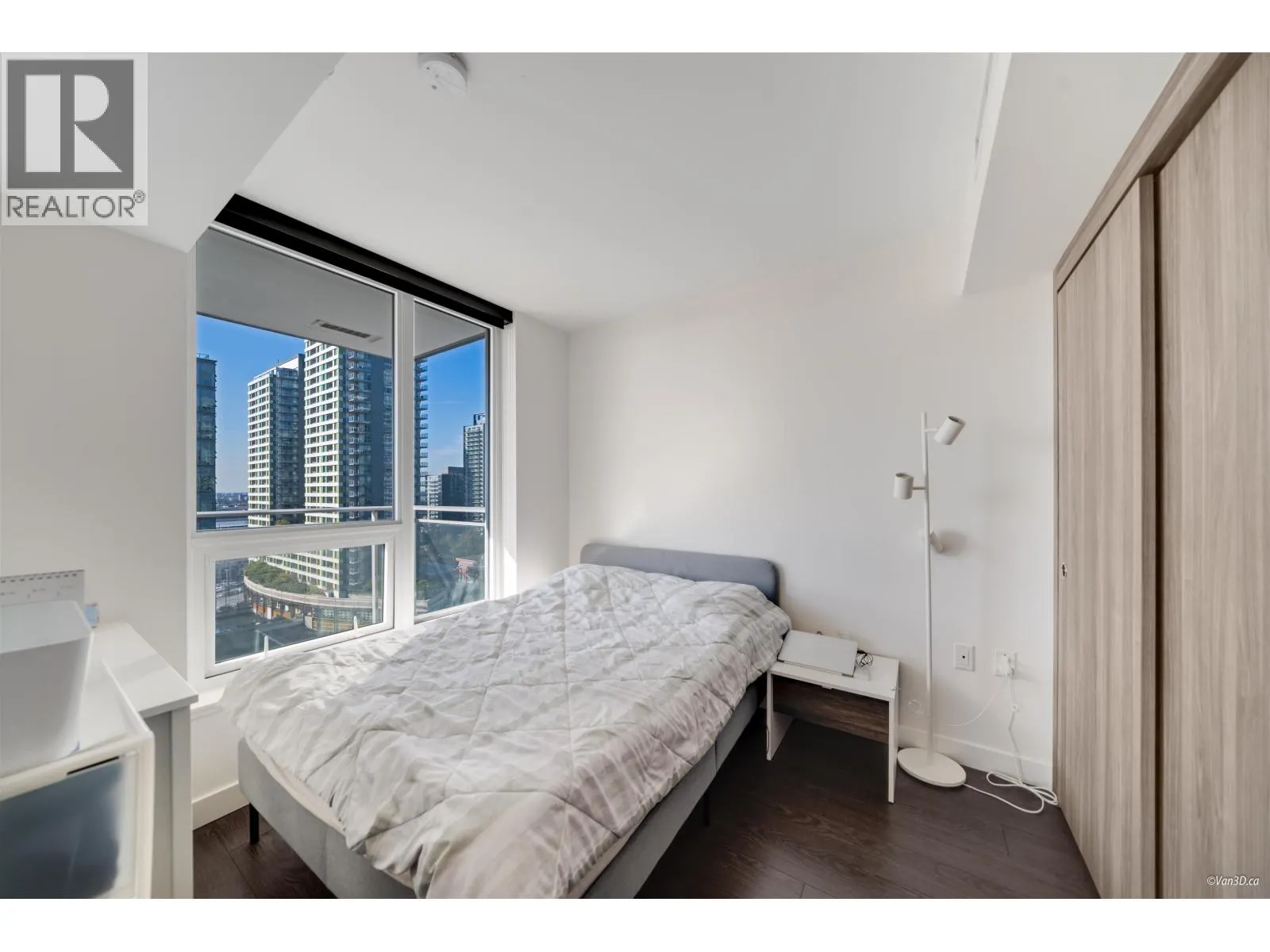 1902 455 SW MARINE DRIVE