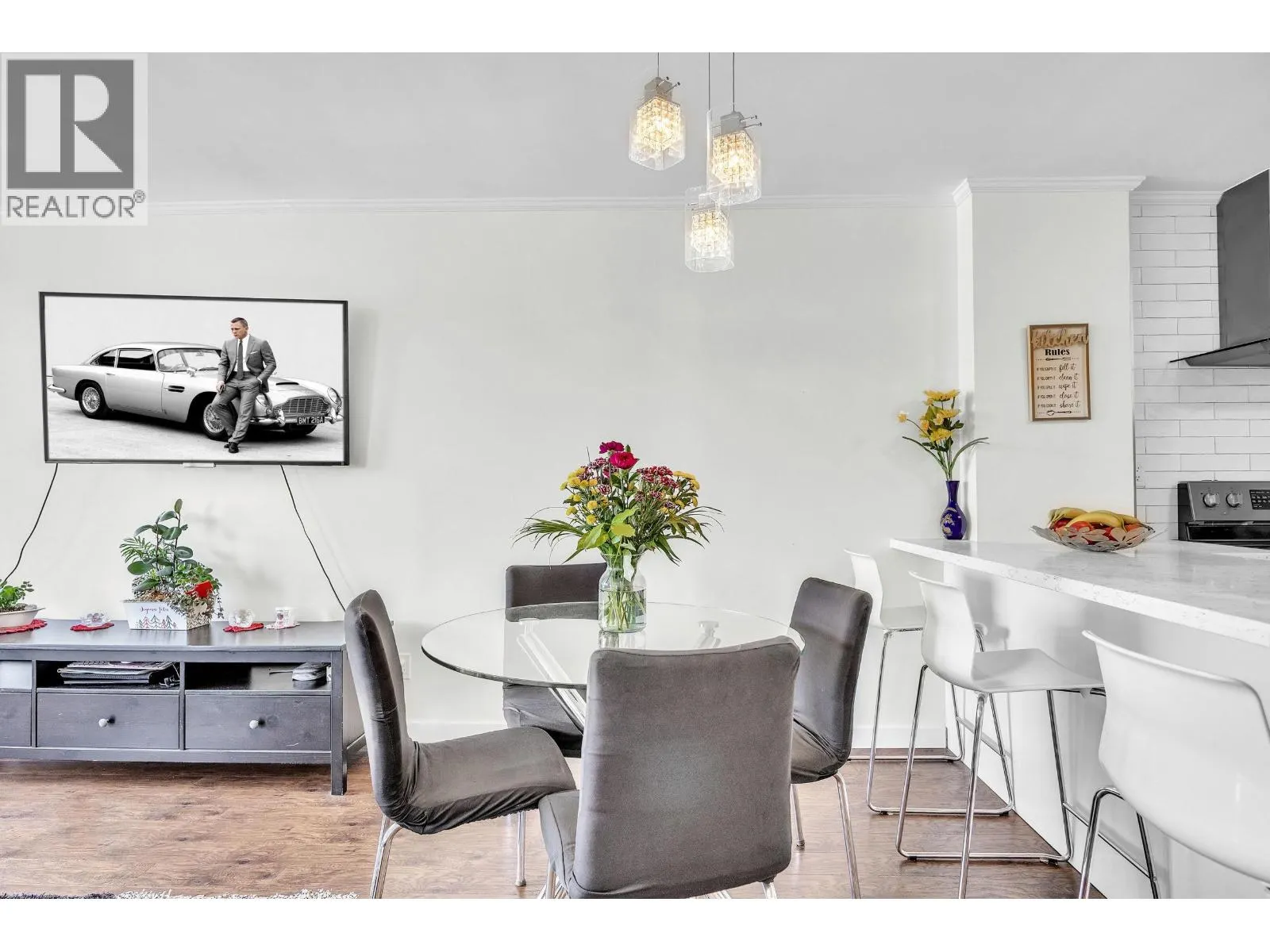 1606 9280 SALISH COURT
