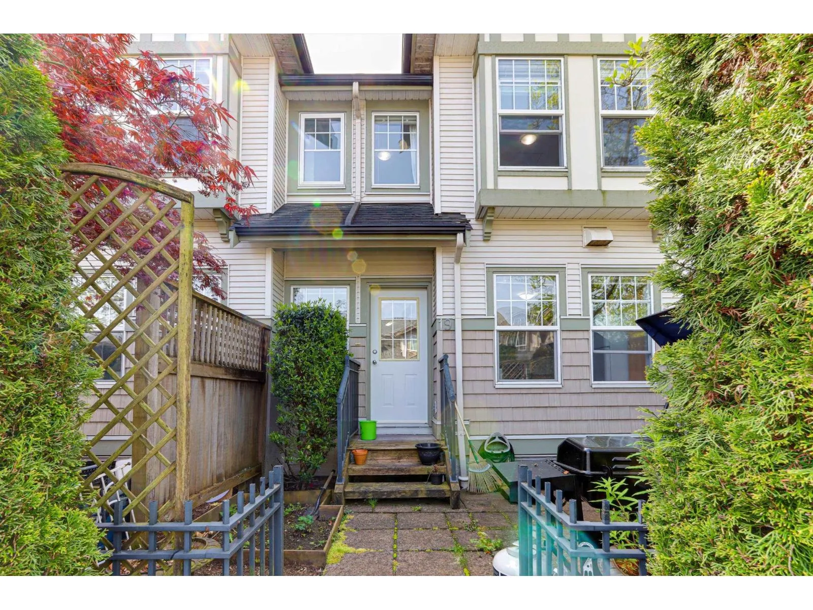 19 8638 159 STREET