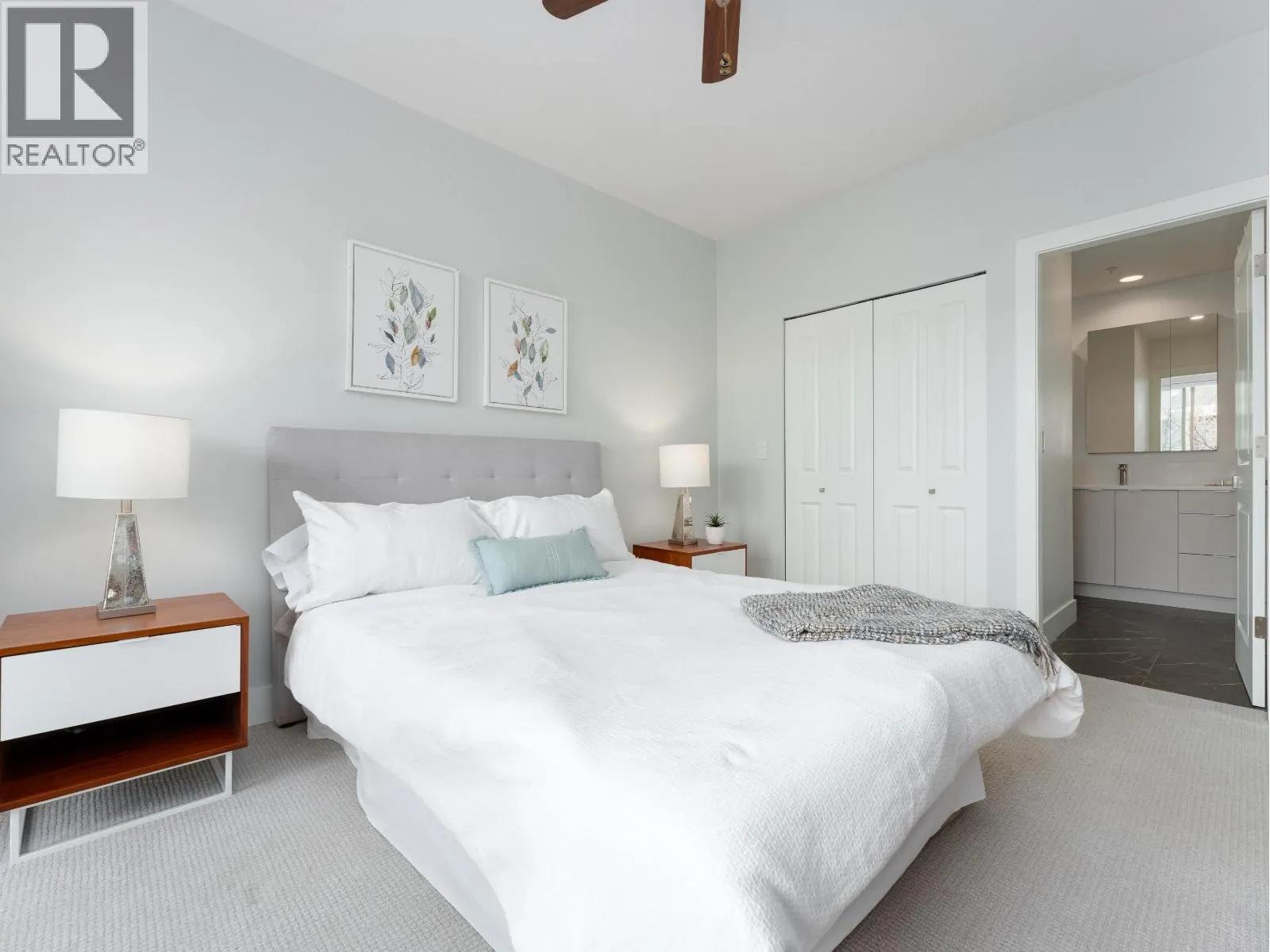 422 580 RAVEN WOODS DRIVE