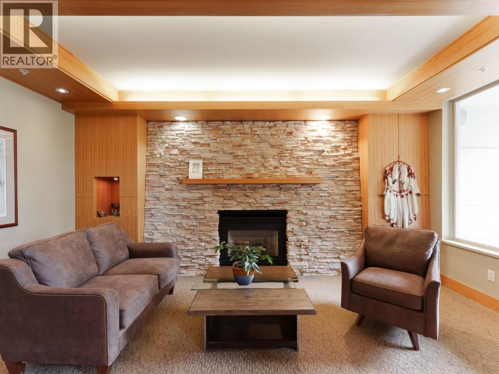 422 580 RAVEN WOODS DRIVE