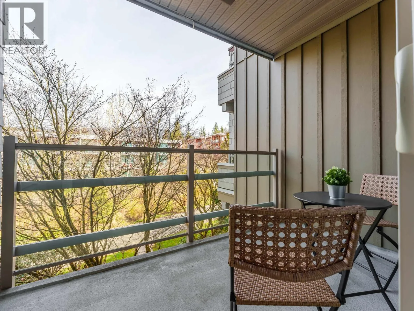 422 580 RAVEN WOODS DRIVE