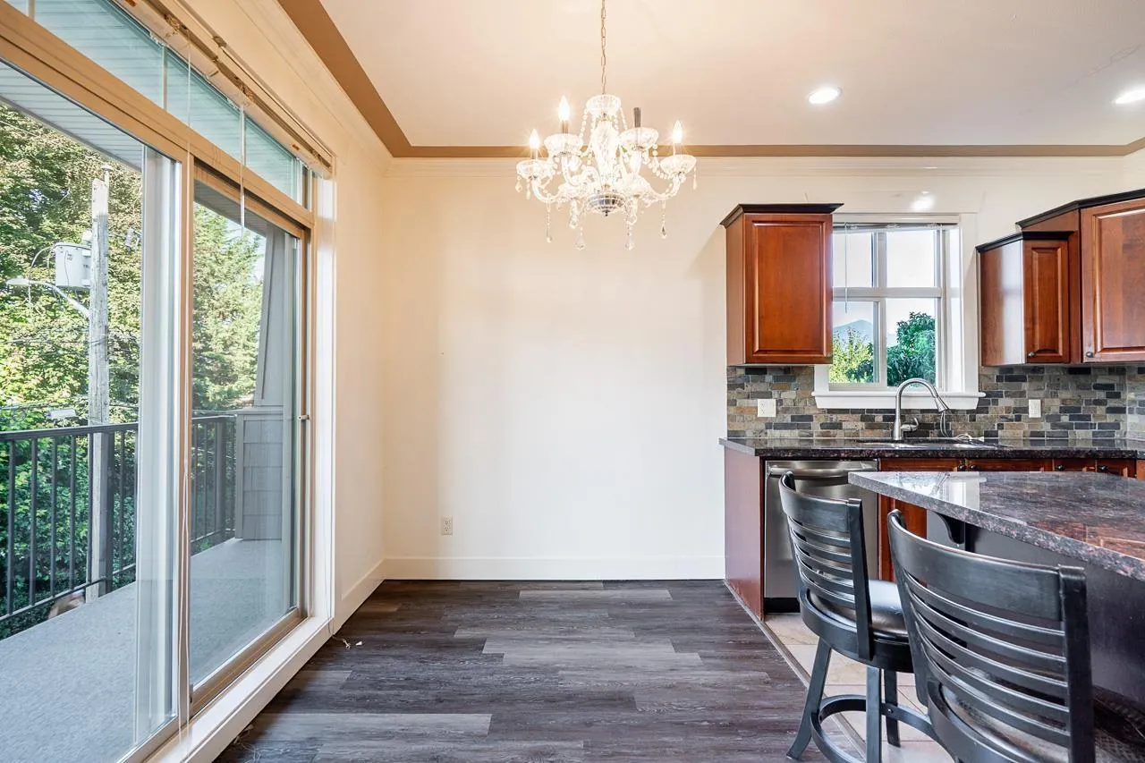 209 46021 SECOND AVENUE|Chilliwack Downtown