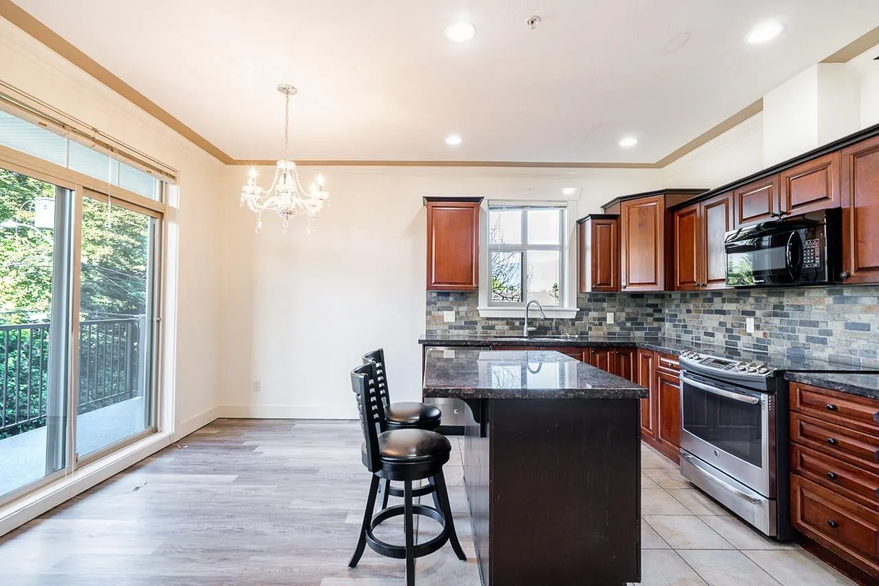209 46021 SECOND AVENUE|Chilliwack Downtown