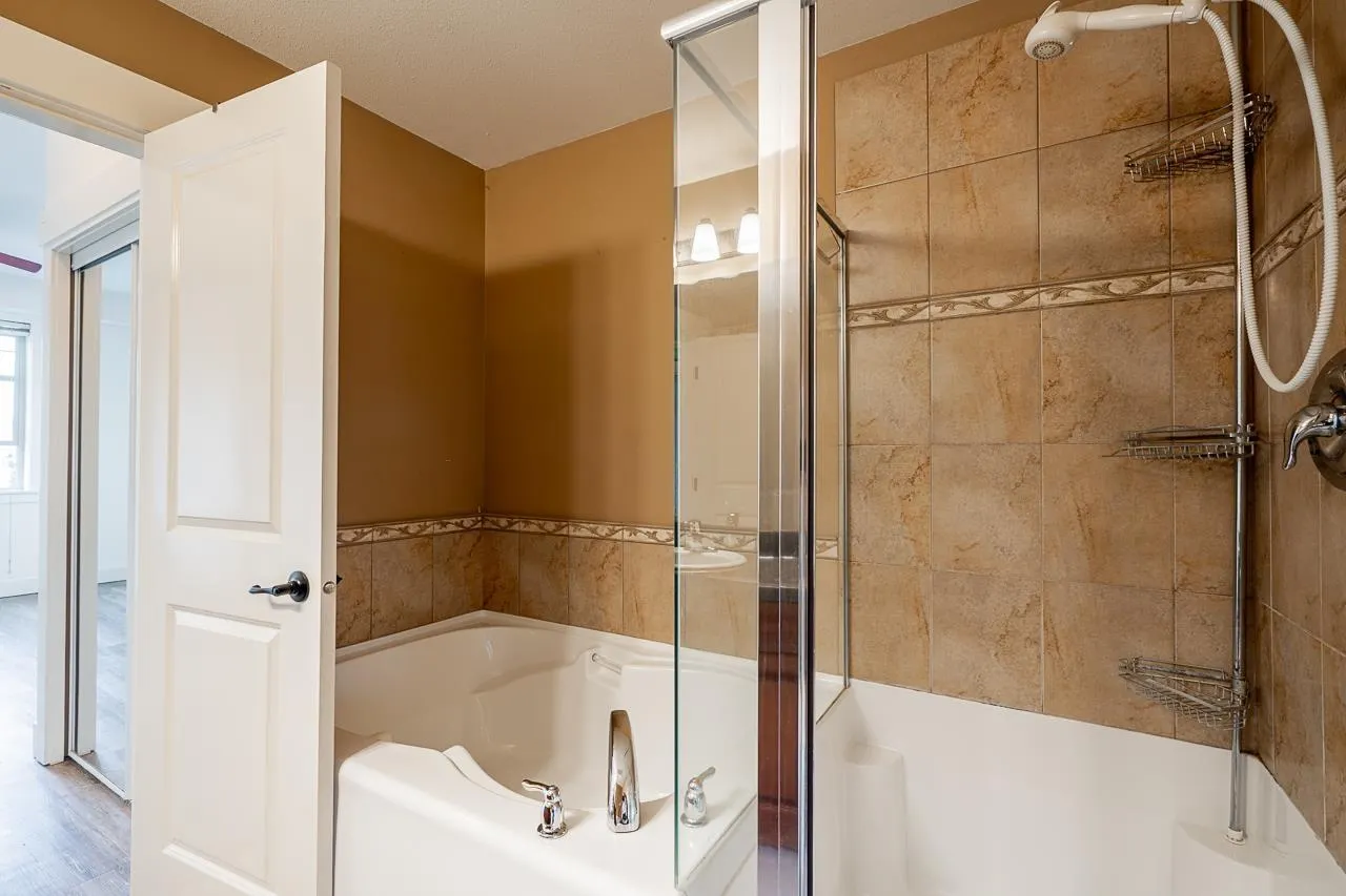 209 46021 SECOND AVENUE|Chilliwack Downtown
