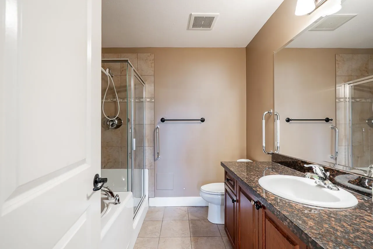 209 46021 SECOND AVENUE|Chilliwack Downtown