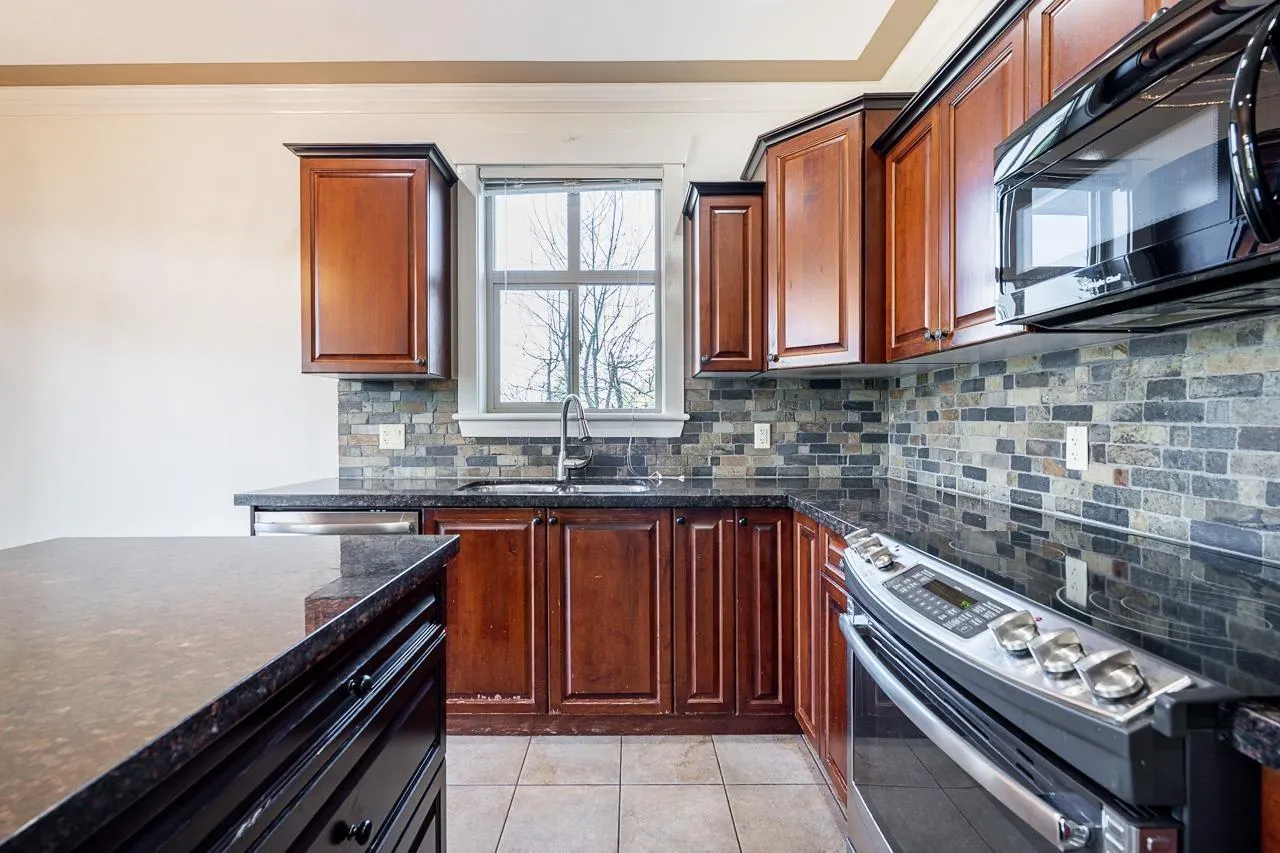 209 46021 SECOND AVENUE|Chilliwack Downtown