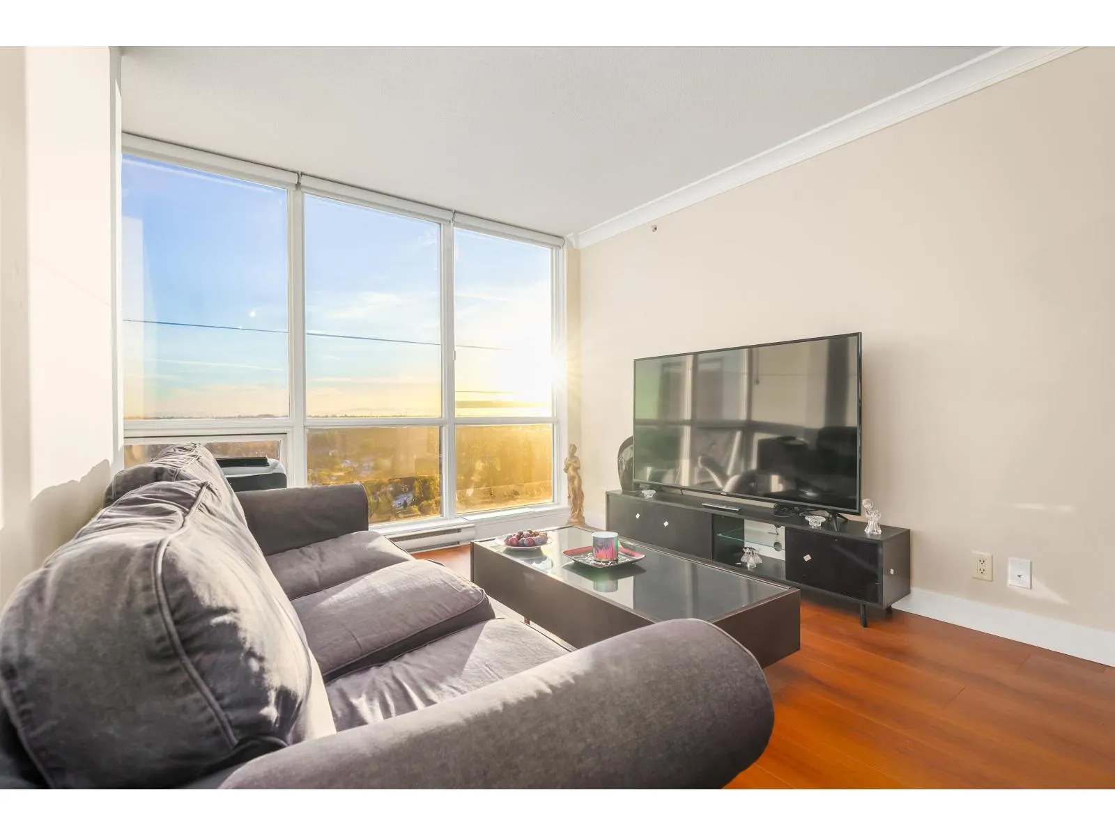 3001 13618 100 AVENUE