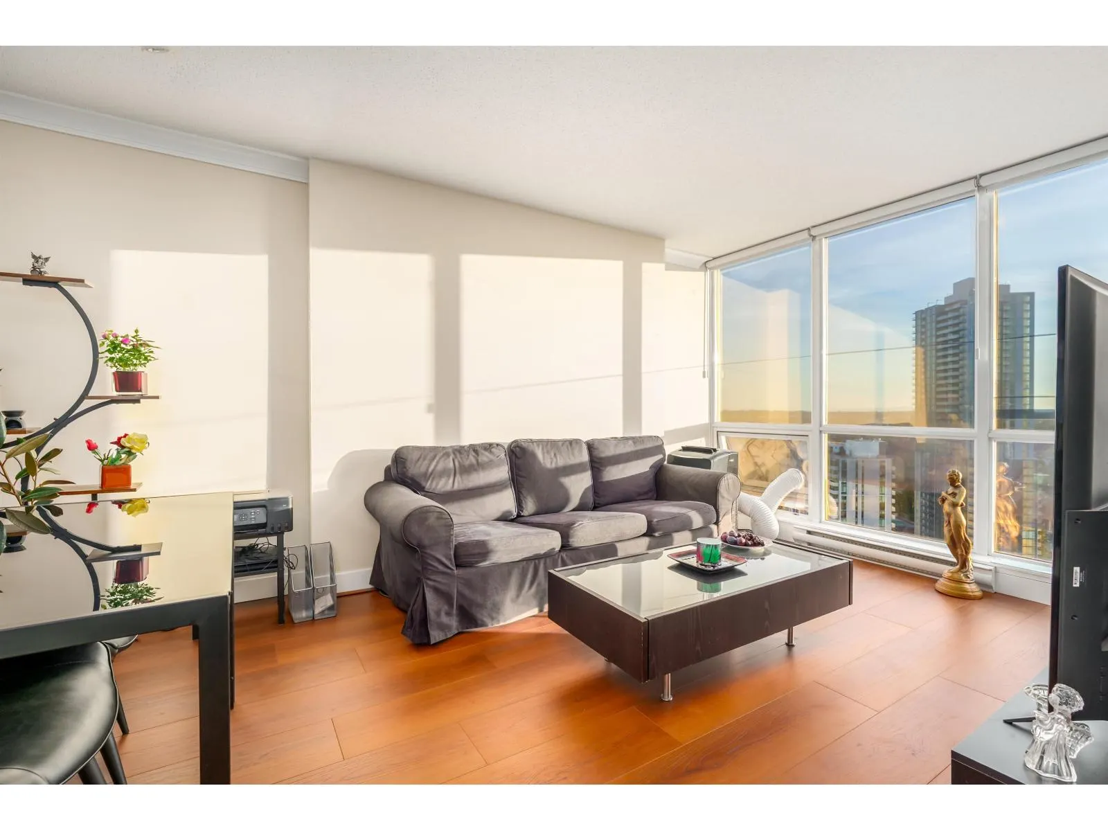 3001 13618 100 AVENUE