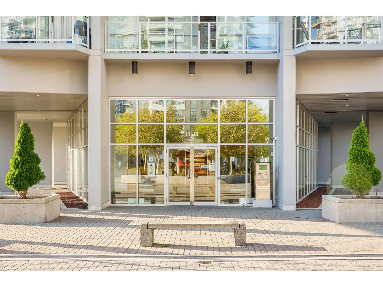 3001 13618 100 AVENUE