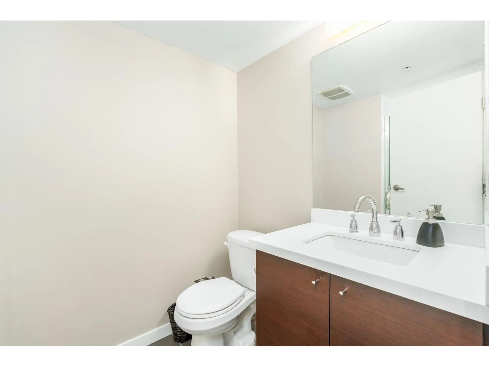 3001 13618 100 AVENUE