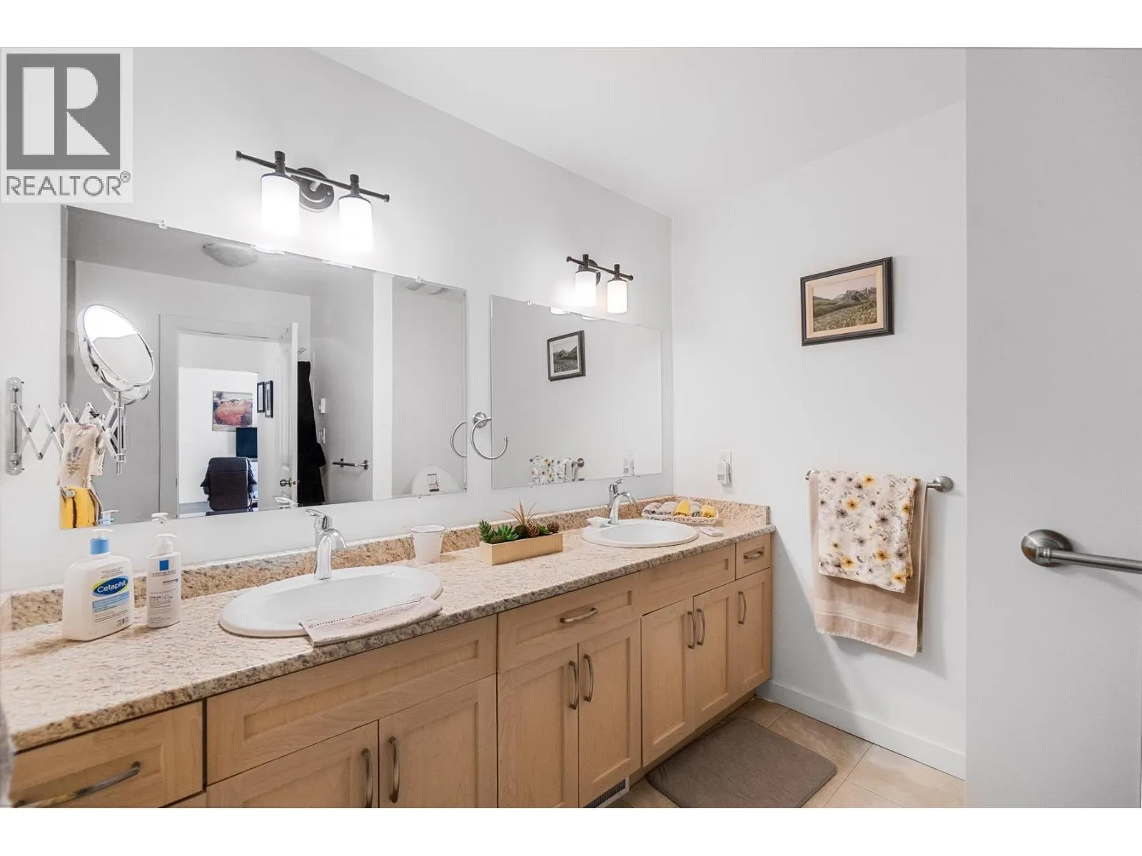815 E 29TH STREET