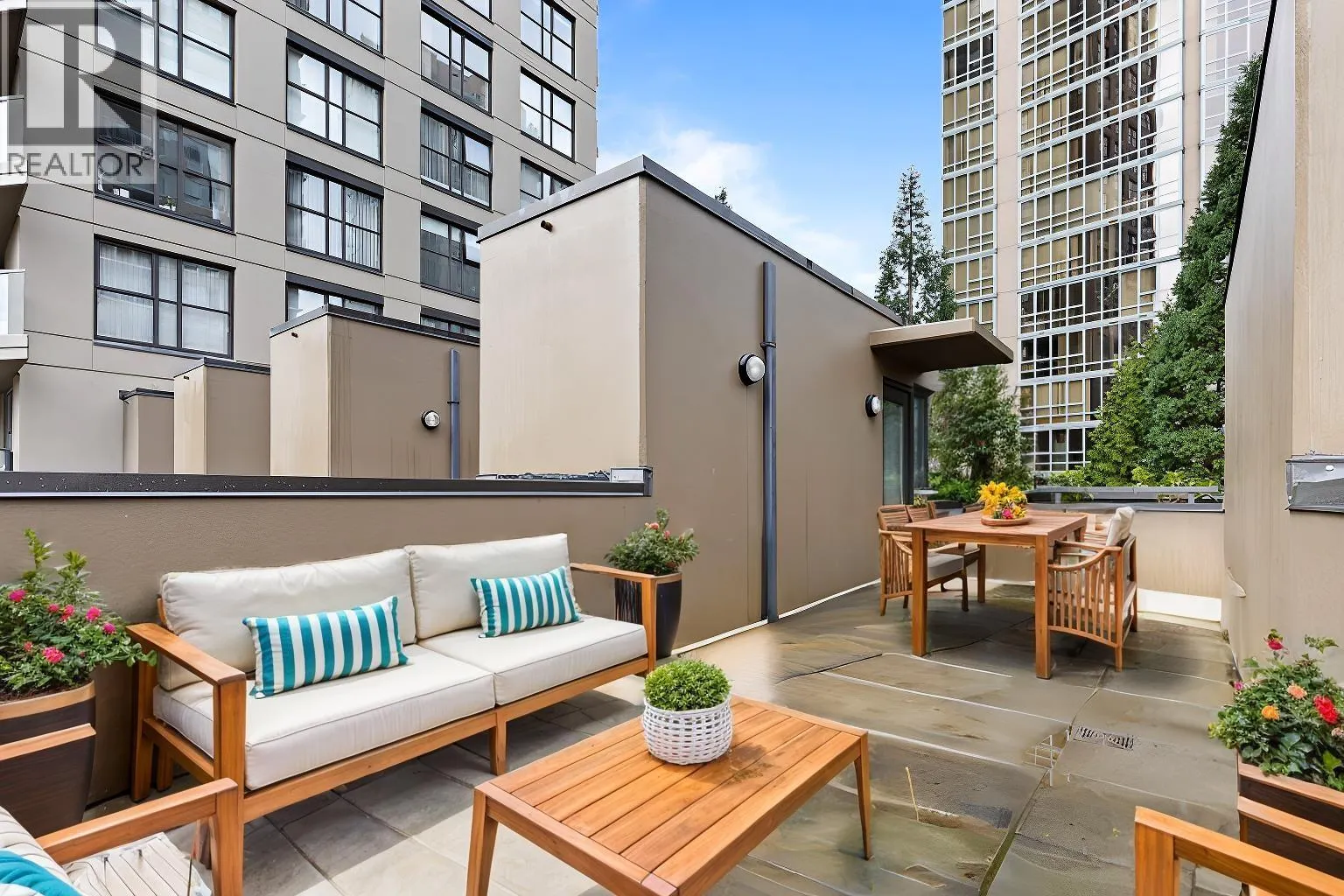975 BEATTY STREET