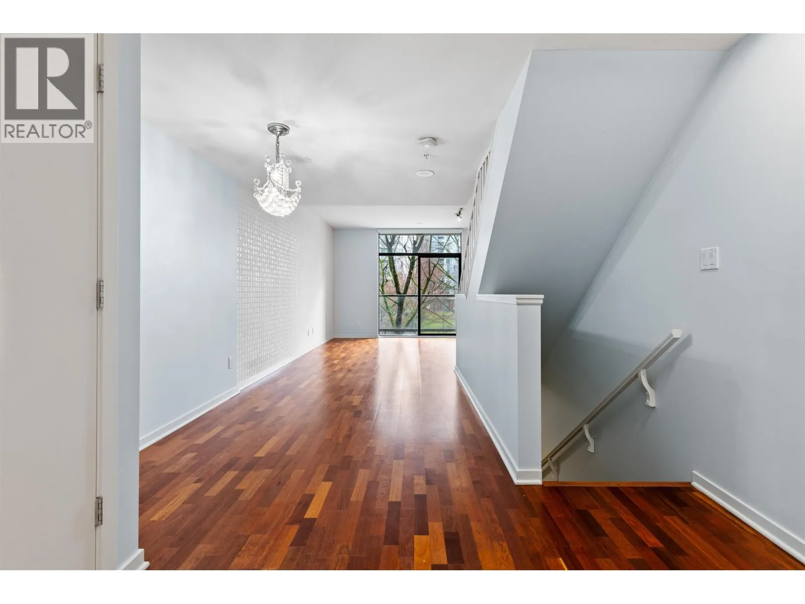 975 BEATTY STREET