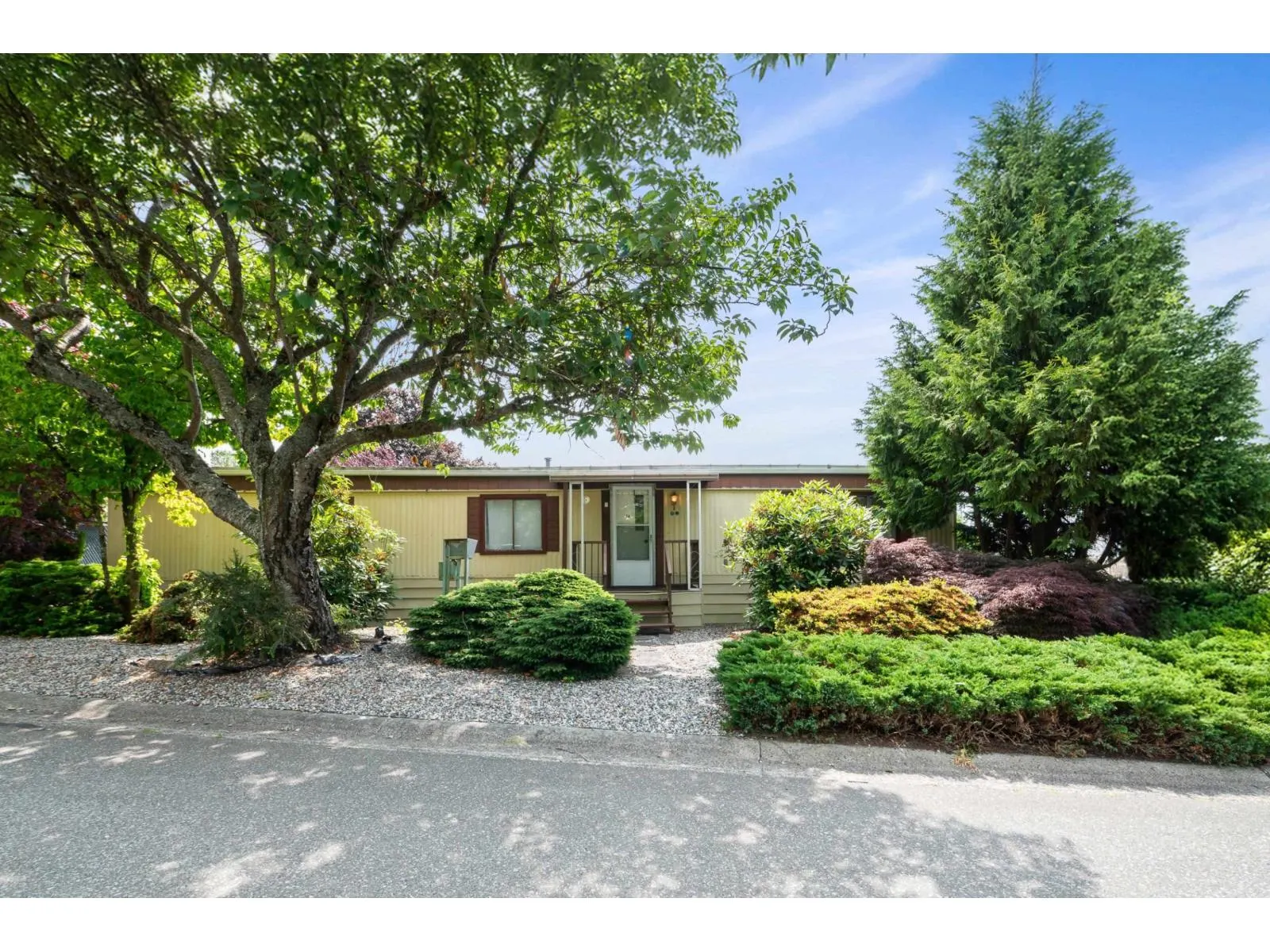 2184 CUMBRIA DRIVE