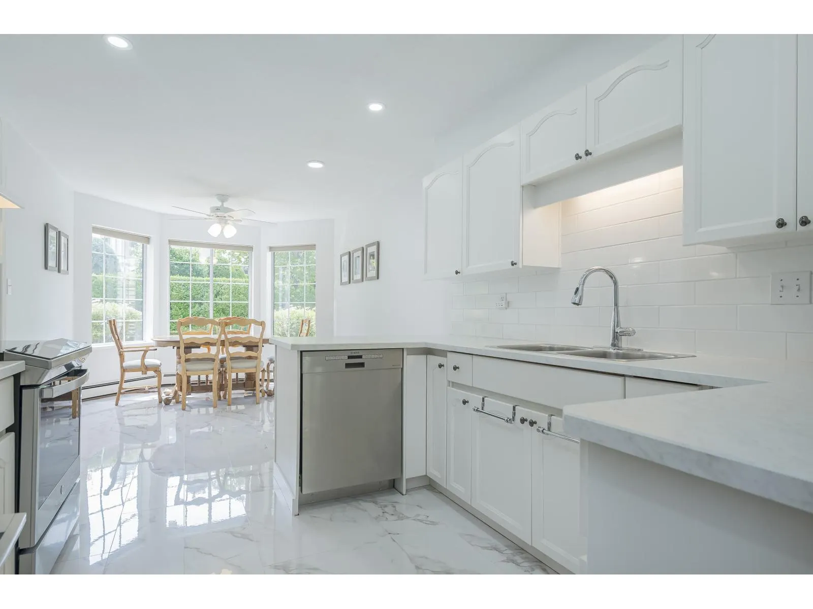 106 2491 GLADWIN ROAD