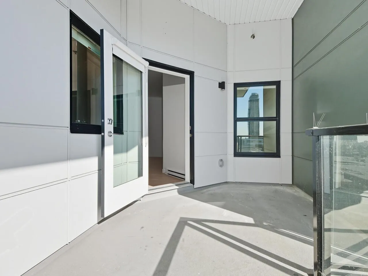 617 10777 138 STREET