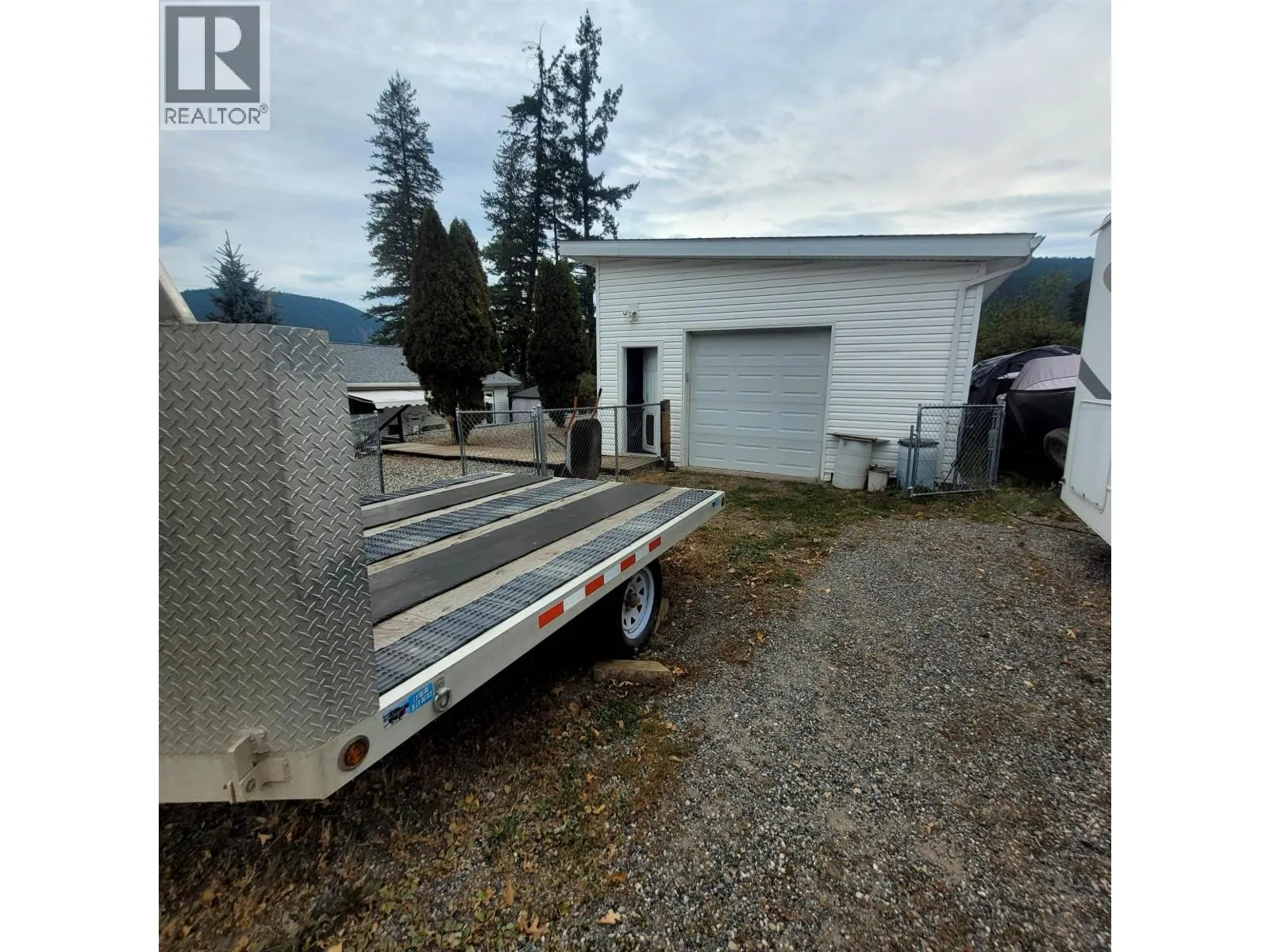 1651 SOUTH LAKESIDE DRIVE